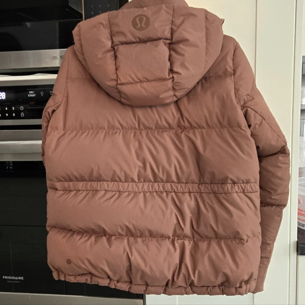 lululemon athletica Wunder Puffer Jacket - Picture 2 of 2